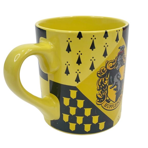 Harry Potter Coffee Mug Hufflepuff Ceramic Wizarding World 14 oz Warner Bros - Picture 7 of 10